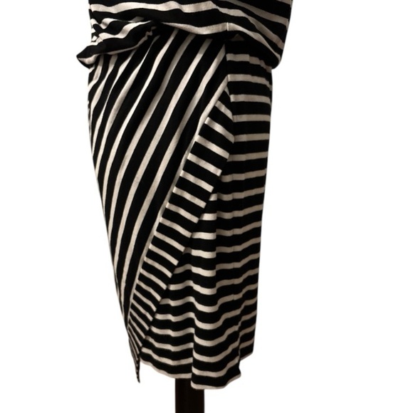 WHITE HOUSE BLACK MARKET dress, black and white stripe, faux wrap, size Medium. - Picture 9 of 9